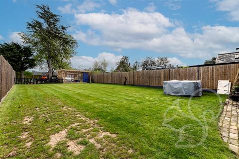60 Firs Chase, West Mersea, Colchester, CO5 8NN