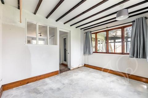 60 Firs Chase, West Mersea, Colchester, CO5 8NN