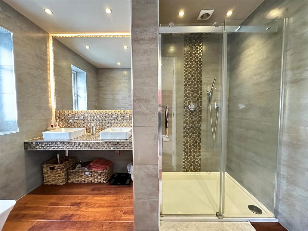 En suite.jpg