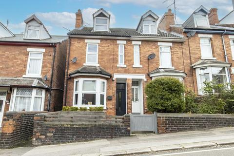 3 bedroom terraced house for sale, Clarence Road, Chesterfield
