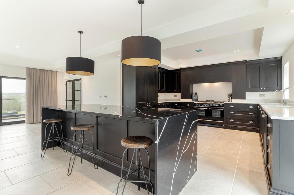 Living Dining Kitchen - E.jpg