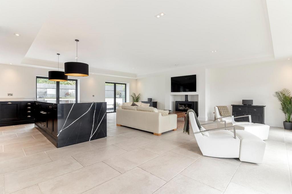 Living Dining Kitchen - B.jpg