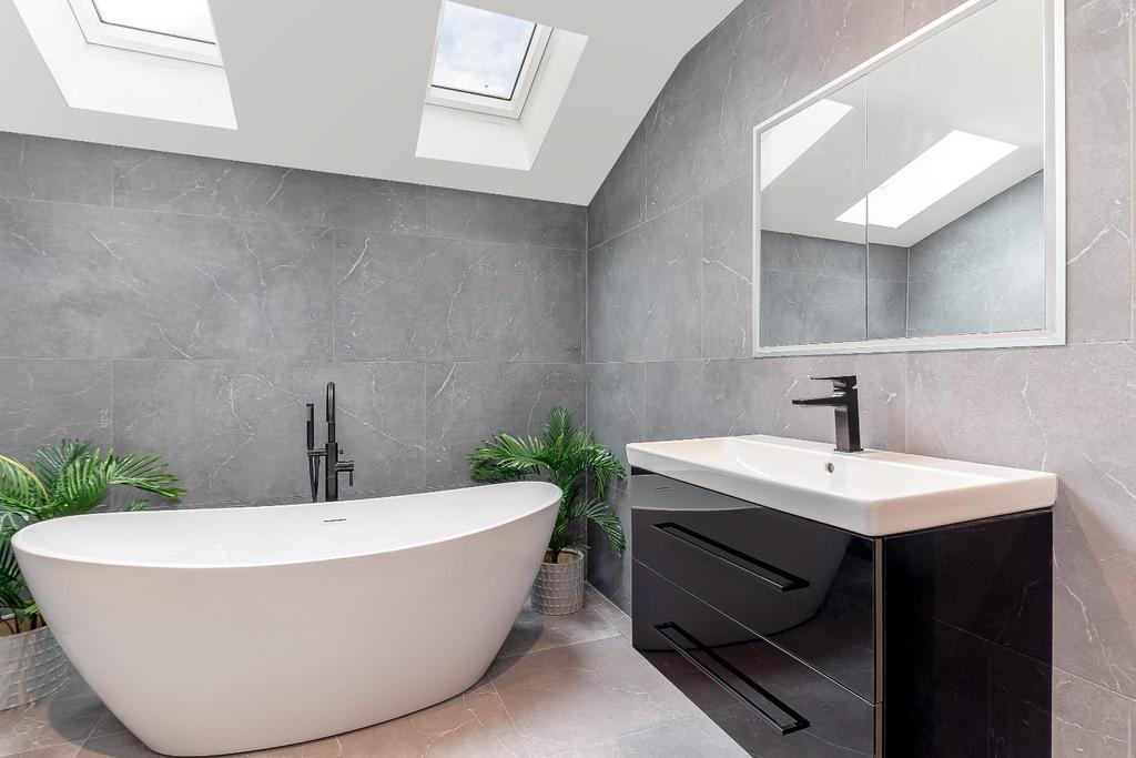 Bathroom - B.jpg