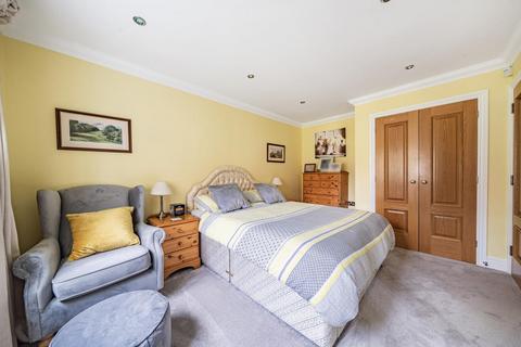2, The Courtyard Bedwell Park, Essendon, Hatfield, AL9 6GH