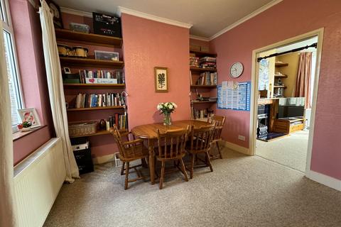 45 Colville Road, London, N9 7QN