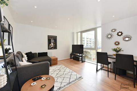 1 bedroom apartment for sale, Berglen Court, Branch Road, Limehouse, E14