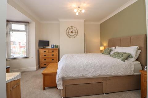 4 bedroom semi-detached house for sale, Park Avenue, Gosforth, Newcastle Upon Tyne