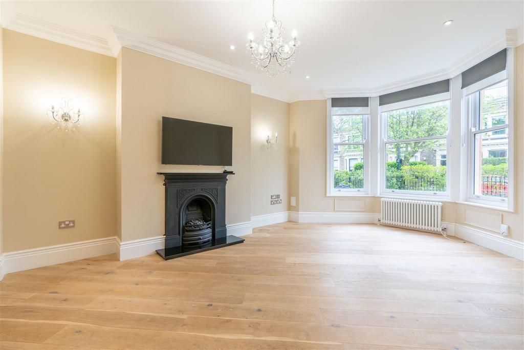 West Avenue, Gosforth, NE3 2 bed apartment £1,750 pcm (£404 pw)