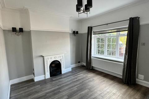 3 bedroom end of terrace house to rent, Stanley Road, Cheadle Hulme