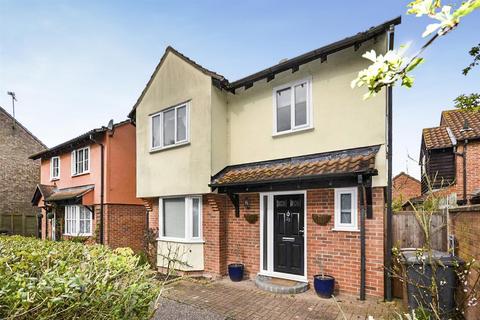 38 Middleton Row, South Woodham Ferrers, Chelmsford, CM3 5WE