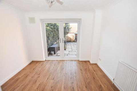 38 Middleton Row, South Woodham Ferrers, Chelmsford, CM3 5WE