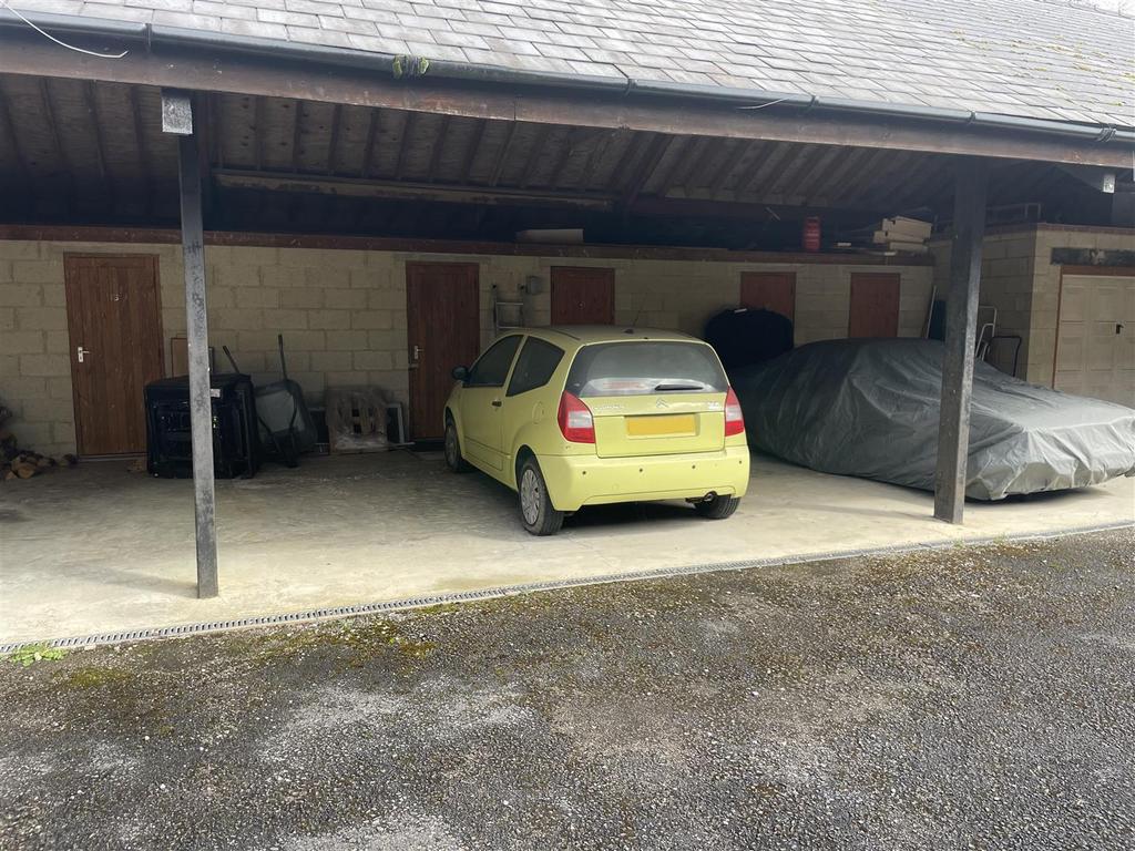 Garaging.JPG