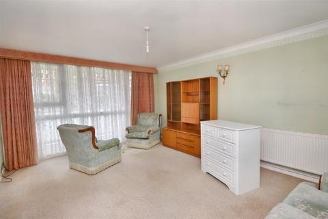 2 bedroom flat for sale, Silverdale Road, Eastbourne