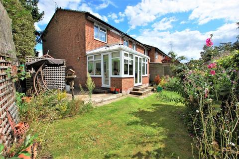 3 bedroom end of terrace house for sale, Cutmore Drive, Colney Heath