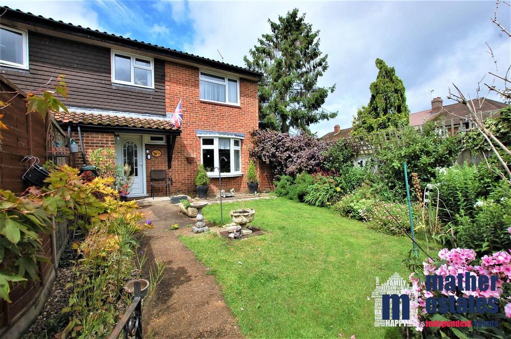 Cutmore Drive, Colney Heath 3 bed end of terrace house for sale £450,000