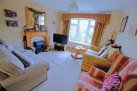 43 Cutmore Drive, Colney Heath, St Albans, AL4 0PH