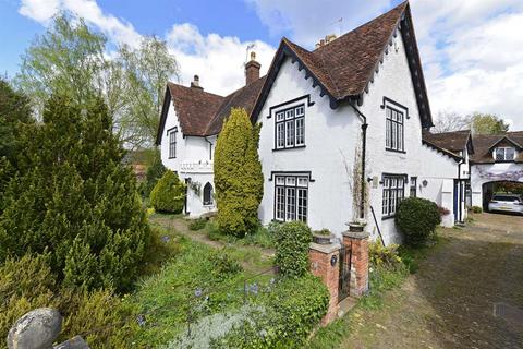 4 bedroom semi-detached house for sale, High Street, Bramley, Guildford