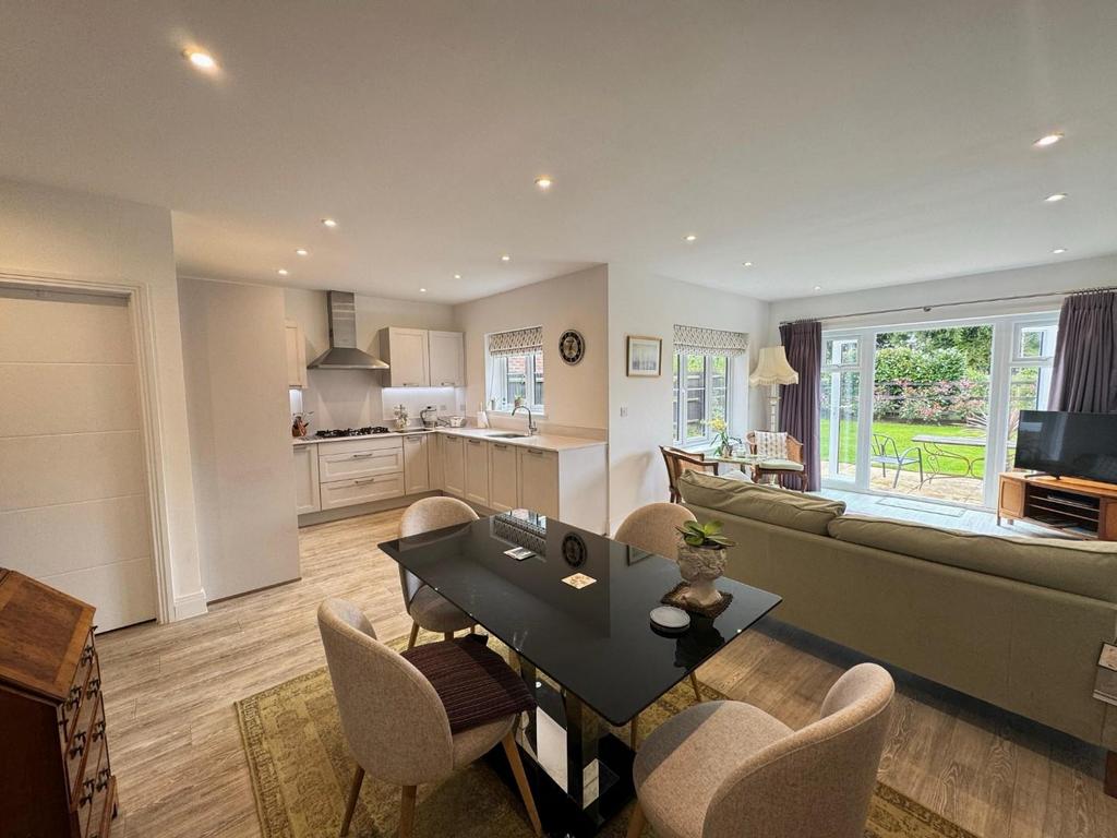 Kitchen/Family Room