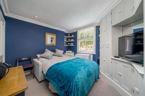 Studio for sale, 8 Egerton Gardens, London SW3