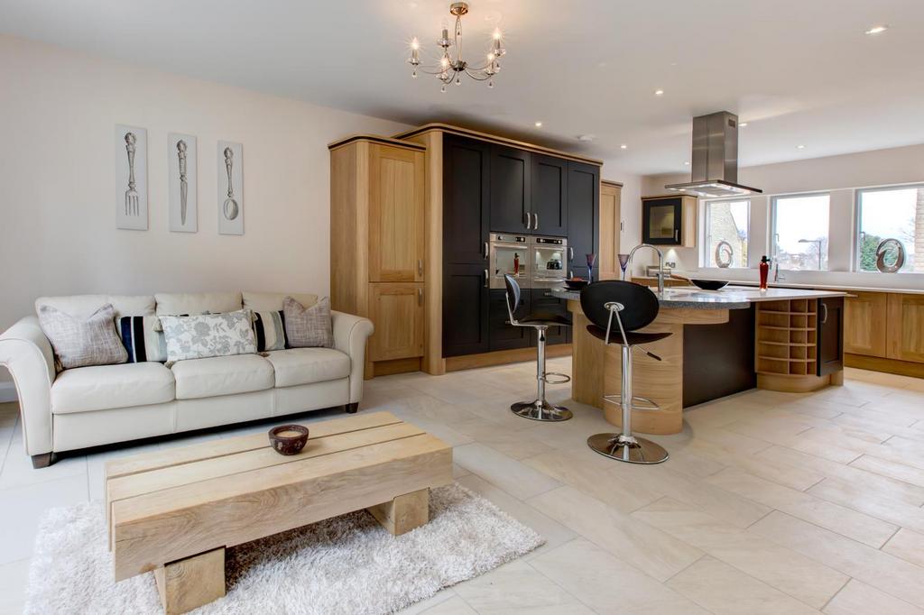 Kitchen/Breakfast Room