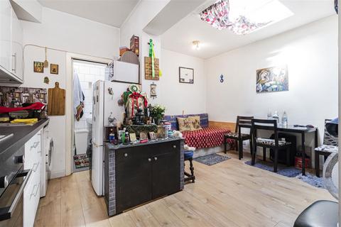 Property for sale, West Green Road, London N15