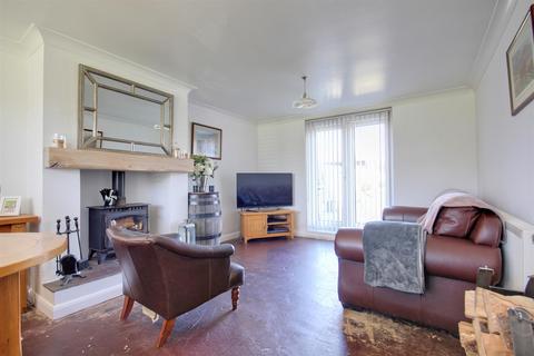 2 bedroom semi-detached house for sale, Middleton Close, Beverley
