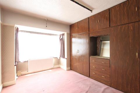 3 bedroom end of terrace house for sale, Stanley Road, Southall UB1