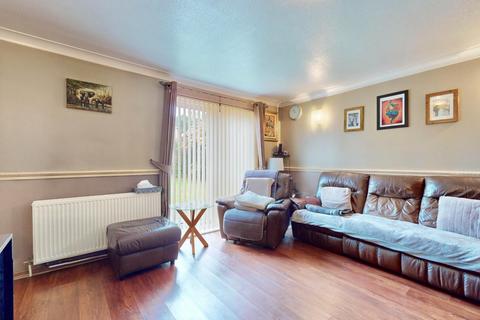 3 bedroom end of terrace house for sale, Millhaven Close, Chadwell Heath, RM6
