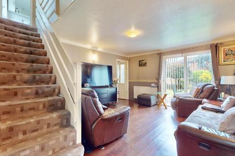 3 bedroom end of terrace house for sale, Millhaven Close, Chadwell Heath, RM6