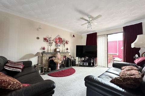 4 bedroom detached house for sale, Church Nook, Wigston LE18