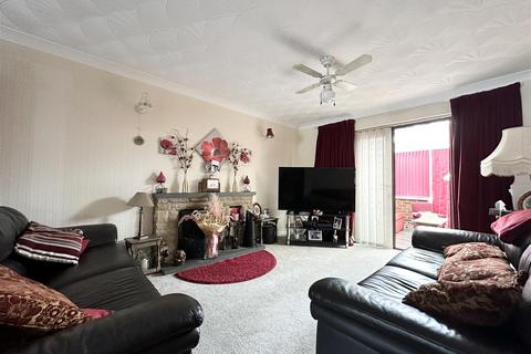 undefined, Church Nook, Wigston LE18