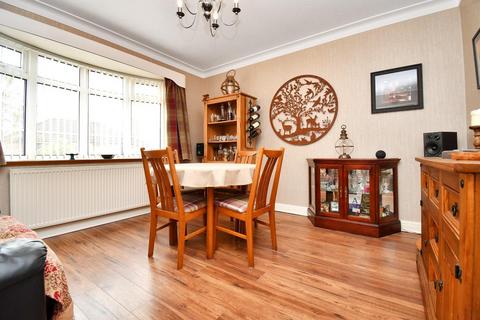 3 bedroom detached house for sale, Lark Hill Crescent, Ripon