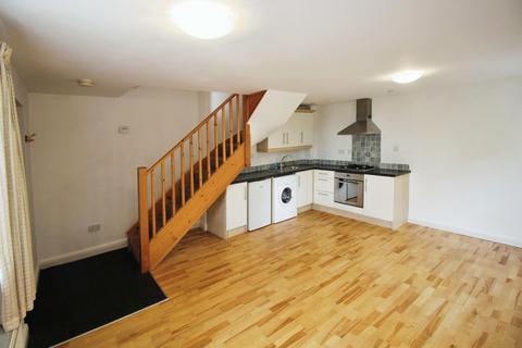 2 bedroom end of terrace house for sale, Well Street, Farsley, LS28 5SF