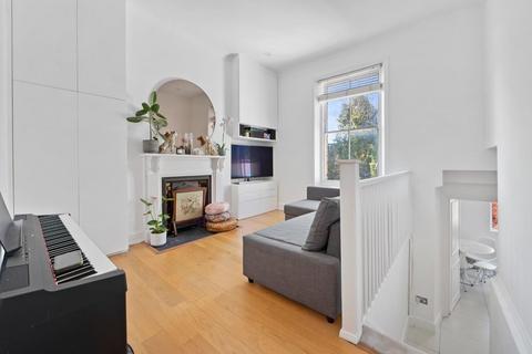 2 bedroom apartment for sale, Fortess Road, London, NW5