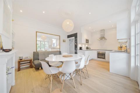 4 bedroom semi-detached house for sale, Normanby Road, London, NW10