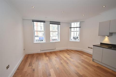 1 bedroom flat to rent, Star Street London