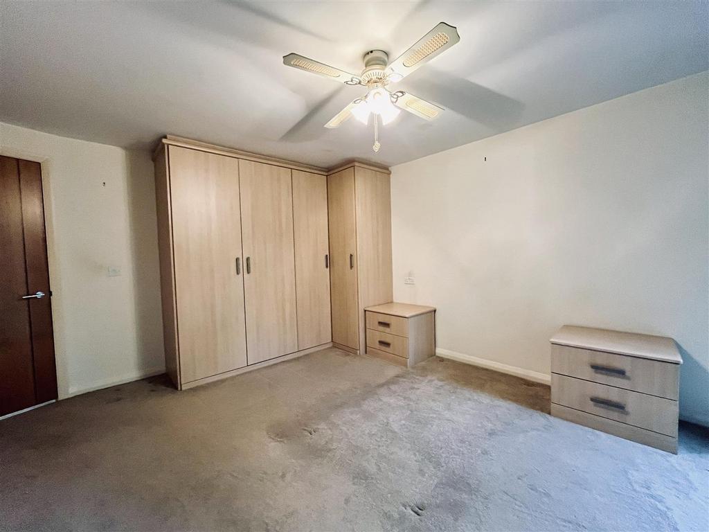 Bedroom Aspect 3