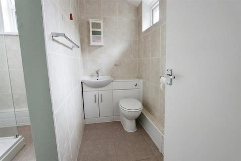3 bedroom end of terrace house for sale, Albany Road, Sittingbourne