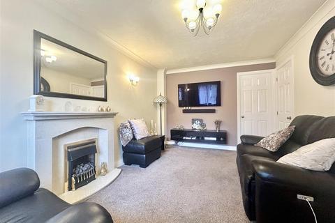 2 bedroom townhouse for sale, Cromwell Rise, Kippax, Leeds