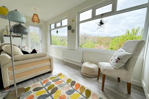 19 Highcliffe Drive, Oughtibridge, Sheffield, S35 0JD