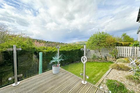 19 Highcliffe Drive, Oughtibridge, Sheffield, S35 0JD