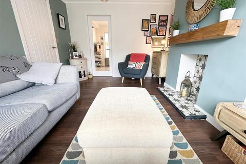 19 Highcliffe Drive, Oughtibridge, Sheffield, S35 0JD