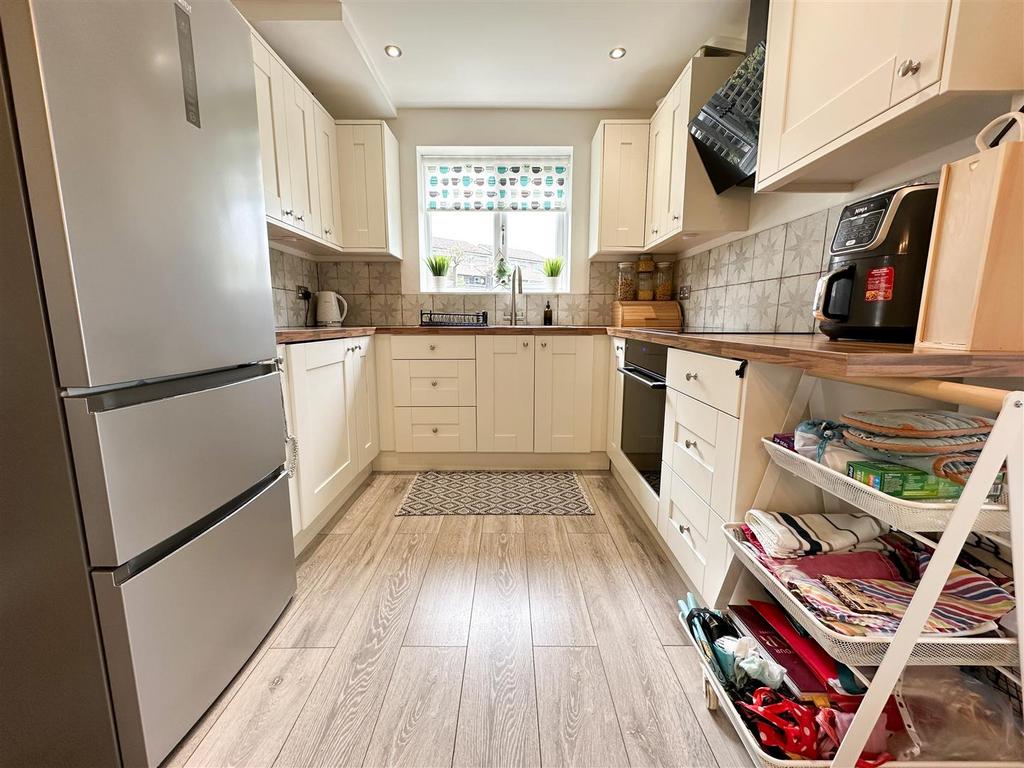 Kitchen dining room