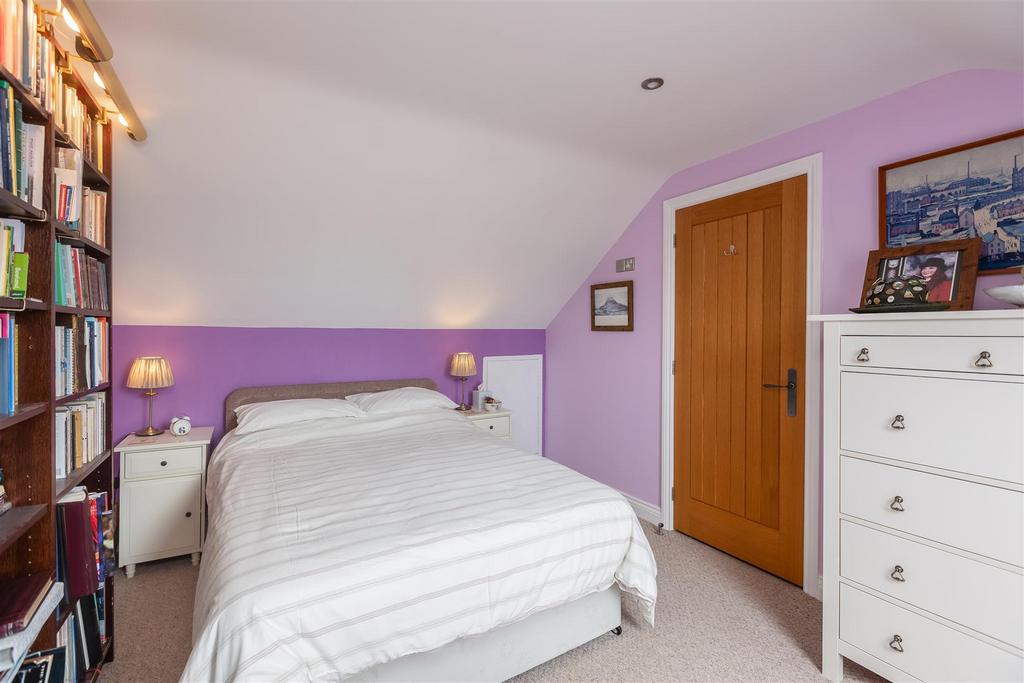 Givenbrook Bedroom 2-2.jpg