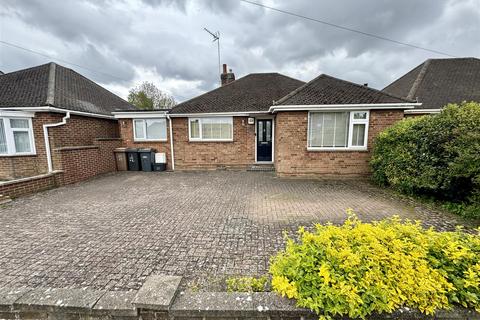 3 bedroom detached house to rent, Onslow Road, Leagrave
