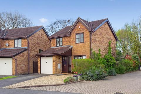 3 bedroom detached house for sale, Wilman Way, Salisbury