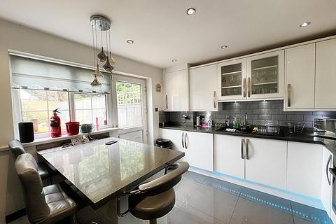 3 bedroom semi-detached house for sale, Chelford Close, Hadrian Park, Wallsend