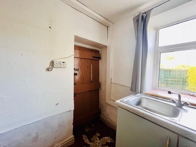 Kitchen 3.jpg