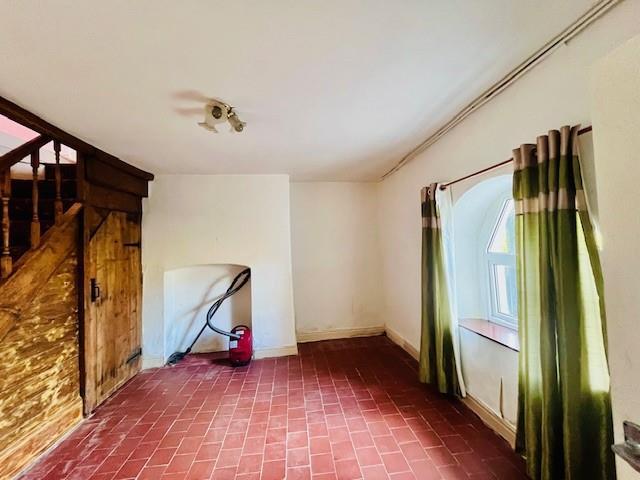 Reception Room 2.jpg