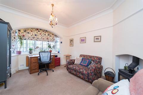 3 bedroom semi-detached house for sale, South Drive, Chorltonville